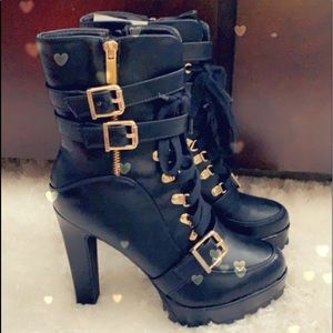 BRAND NEW* Black and Gold Combat heeled Boots